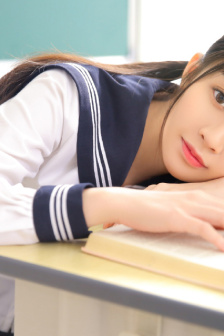 免费专区SM美脚践踏调教视频