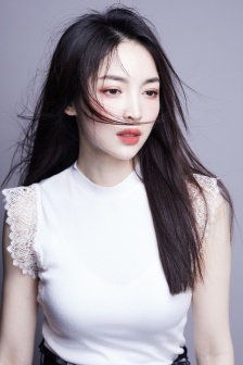 迷人的保姆hd